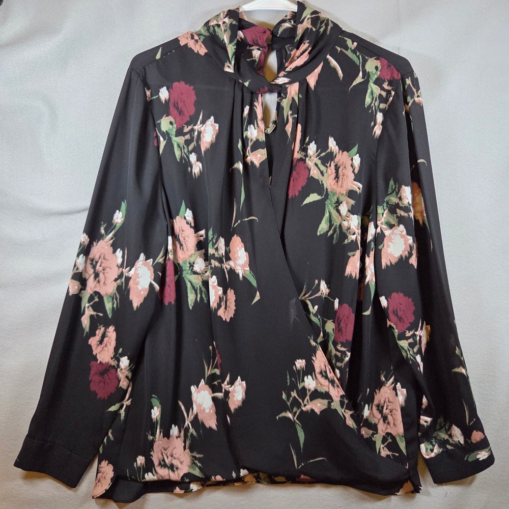 Vince Camuto Black Floral Wrap Front High Neck Blouse Large Long Sleeve Keyhole